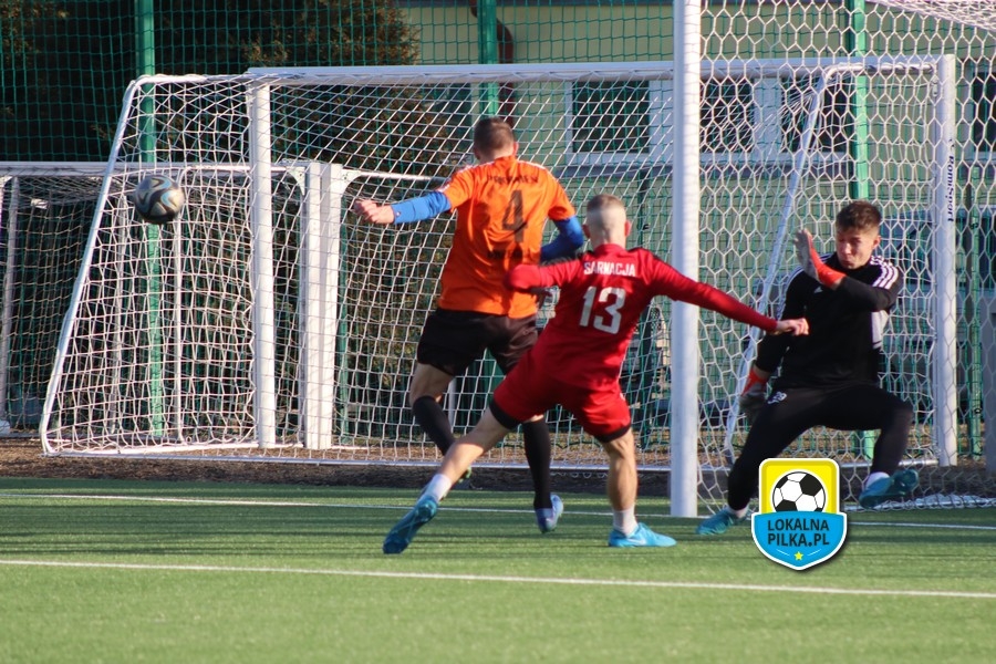 SPARING: SARMACJA LEPSZA OD PROMIENIA PRZEGINIA